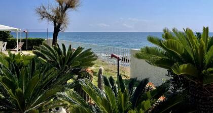 Villa sea between Avola and Noto