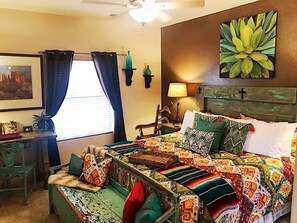 3 Schlafzimmer, Schreibtisch, Bügeleisen/Bügelbrett, Reisekinderbett