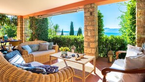 Terrace/patio - Corazza 6+1, Emma Villas (Torri del Benaco)