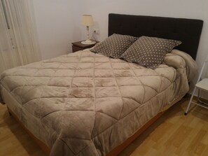 1 Schlafzimmer, Bügeleisen/Bügelbrett, WLAN