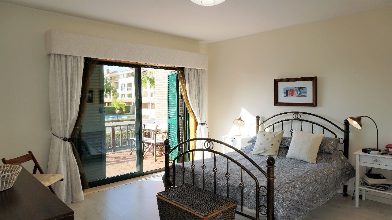 4 bedrooms, in-room safe, iron/ironing board, travel crib