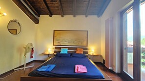 2 Schlafzimmer, Schreibtisch, Bügeleisen/Bügelbrett, kostenloses WLAN