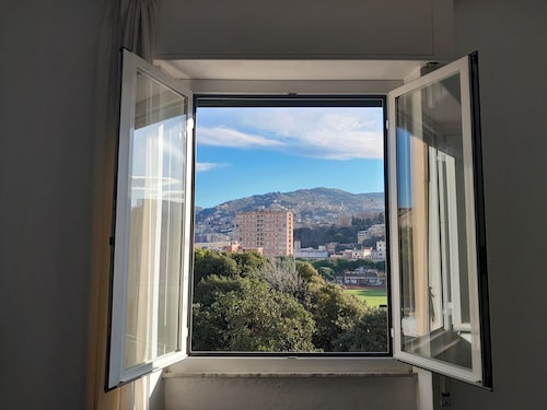 Beautiful apartment near the sea, the beach, Boccadasse and  Gaslini  hospital