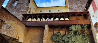 PROMOTION-In one of the most beautiful and evocative villages in Italy Flora house