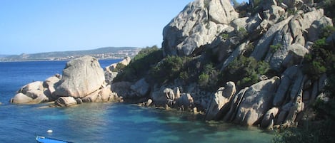 Plage à proximité, chaises longues