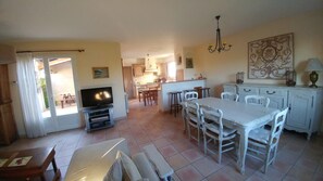 Dining - House / Villa - Uzès (Uzès)
