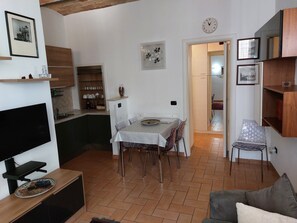 Dining - Elegant apartment immersed in the Fori Imperiali (Roma)