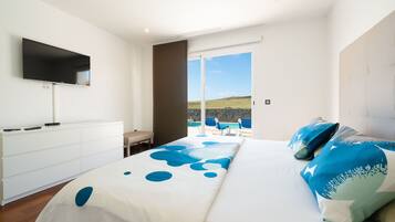 4 habitaciones, tabla de planchar con plancha, wifi y ropa de cama