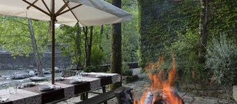 Ancient mill-Tuscany. PRIVATE POOL- near to CINQUE TERRE-barbecue-river-wifi