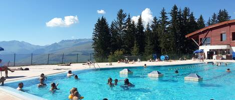 Piscine couverte, piscine chauffée