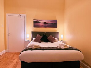 3 Schlafzimmer, schallisolierte Zimmer, Bügeleisen/Bügelbrett, WLAN