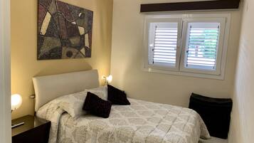 2 chambres, fer et planche Ă repasser, Wi-Fi gratuit, draps fournis