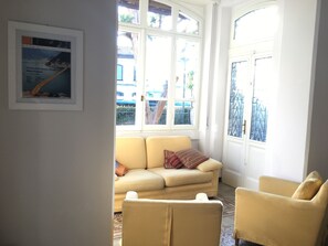Fernseher, Bücher