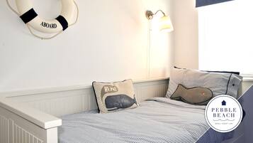 2 bedrooms, iron/ironing board, travel cot, free WiFi