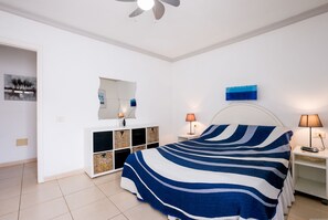 2 bedrooms, in-room safe, iron/ironing board, free WiFi