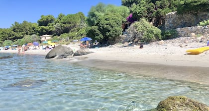 SEAVIEW PRIVATE PANORAMIC POOL IN A MEDITERRANEAN GARDEN