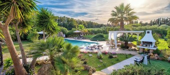 ClickSardegna Villa Frangipani Retreat with swimming pool and covered verandas