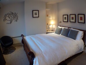 3 bedrooms, iron/ironing board, travel cot, free WiFi