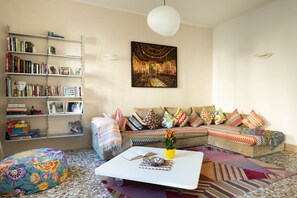 TV, DVD player, books, video library