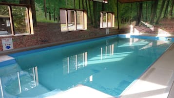 Piscine couverte, piscine chauffée