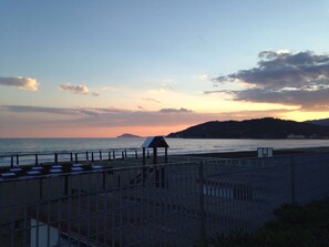 Playa en los alrededores