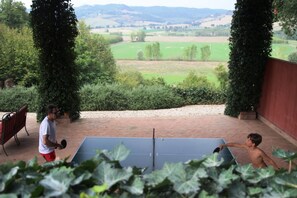 Property grounds - The red house on the roman arch with private pool all for you (Otricoli)