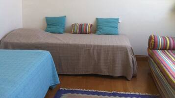 3 slaapkamers, een strijkplank/strijkijzer, wifi