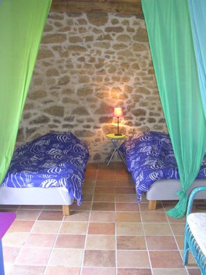 3 makuuhuonetta, silitysrauta/-lauta, Wi-Fi