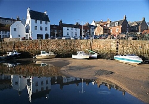 Kittiwake Apartment, Pittenweem - stunning Sea Views in picturesque village.