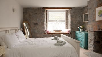 4 habitaciones y ropa de cama