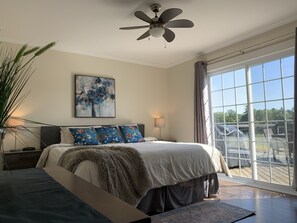 4 bedrooms, desk, iron/ironing board, travel cot
