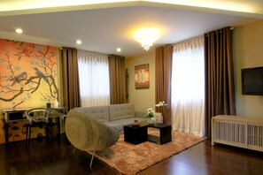 Studio (Angol) | Oppholdsrom | LCD-TV, DVD-spiller og iPod-dokkingstasjon