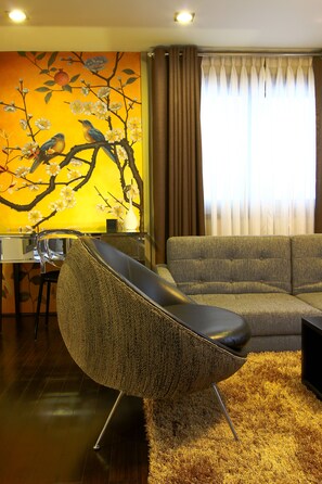 Angol Studio | Living room | LCD TV, DVD player, iPod dock