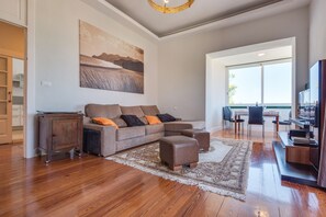 Téléviseur, lecteur de DVD