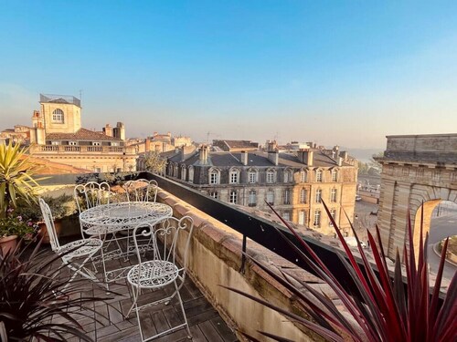 Views, Elevator, Air-Conditioning and fast WiFi