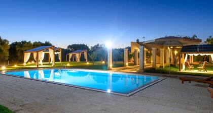 LA LECCINA 2 + 2 nukkuu, huvila yksityinen uima-allas yksinomaiseen käyttöön!