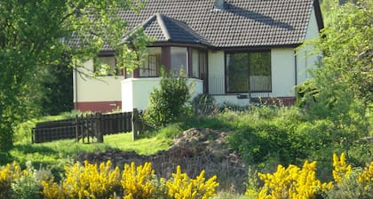 Maybank itsepalveluperiaatteella nukkuu 8, lemmikit tervetulleita.