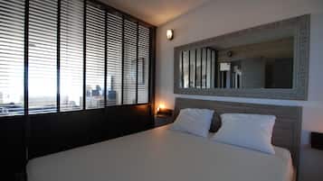 5 quartos, ferros/tábuas de passar roupa, Wi-Fi, roupa de cama