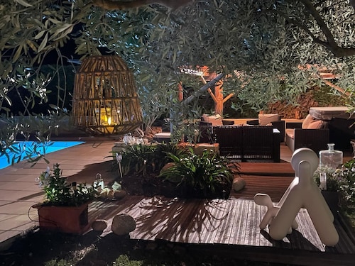 Large air-conditioned house, swimming pool Secure Very quiet Pétanque, Table tennis
