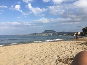 Beach nearby, sun-loungers, beach towels
