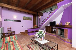 Téléviseur, foyer, lecteur de DVD