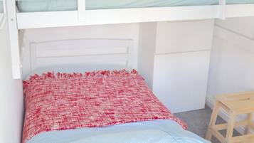 2 chambres, fer et planche Ă repasser, Wi-Fi gratuit, draps fournis