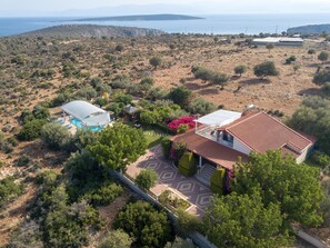 Exterior - Spacious Villa with heated pool that becomes indoor (Nafplio)