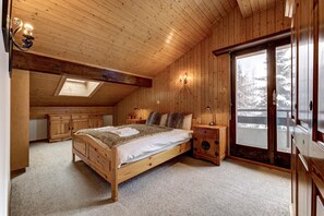 3 bedrooms, WiFi, bed sheets