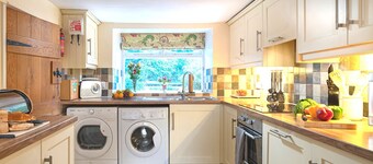 Luxury, Historic Cottage . Hot tub leisure pass included,Child +Dog Friendly