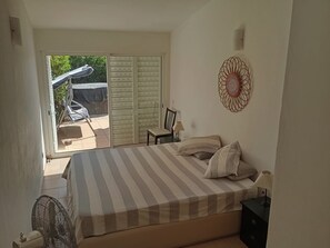 3 bedrooms, iron/ironing board, free WiFi, bed sheets - Recanto do Brasil, 3 bed Villa With Private Jacuzzi And Panoramic Sea Views. (Carvoeiro)