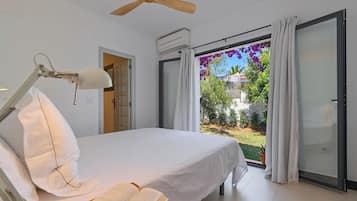 4 chambres, fer et planche à repasser, Wi-Fi gratuit, draps fournis