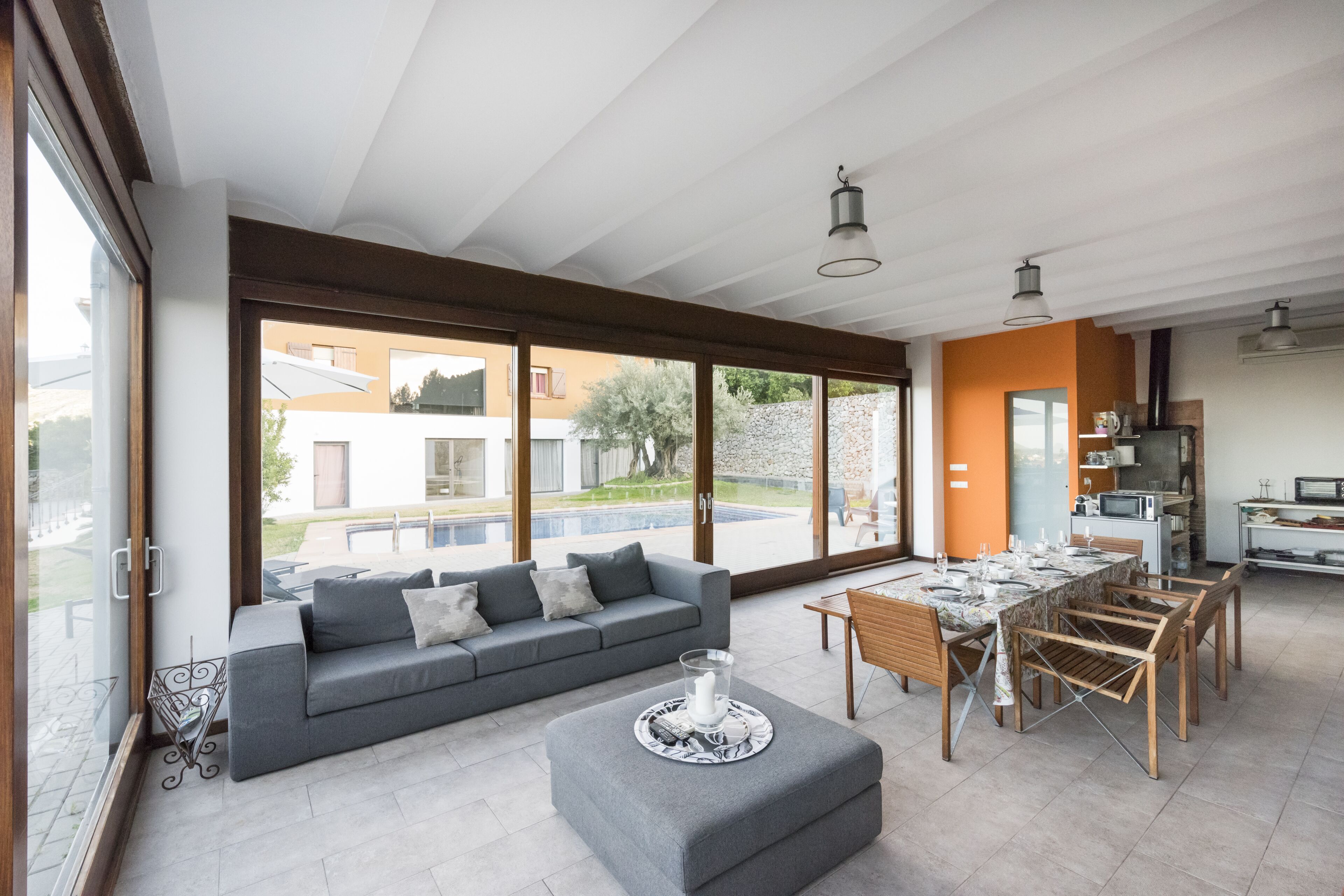 Smart TV, video games, DVD player, books