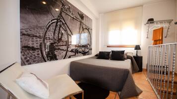 7 makuuhuonetta, silitysrauta/-lauta, ilmainen Wi-Fi, vuodevaatteet