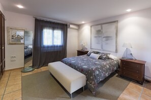 7 habitaciones, tabla de planchar con plancha y wifi gratis 